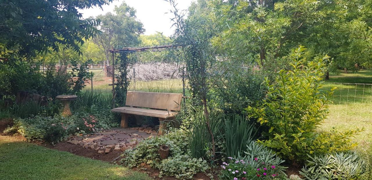 Millstream Inn Guest House Skeerpoort Esterno foto