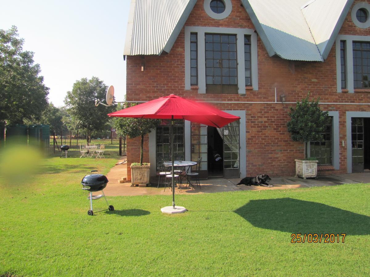 Millstream Inn Guest House Skeerpoort Esterno foto
